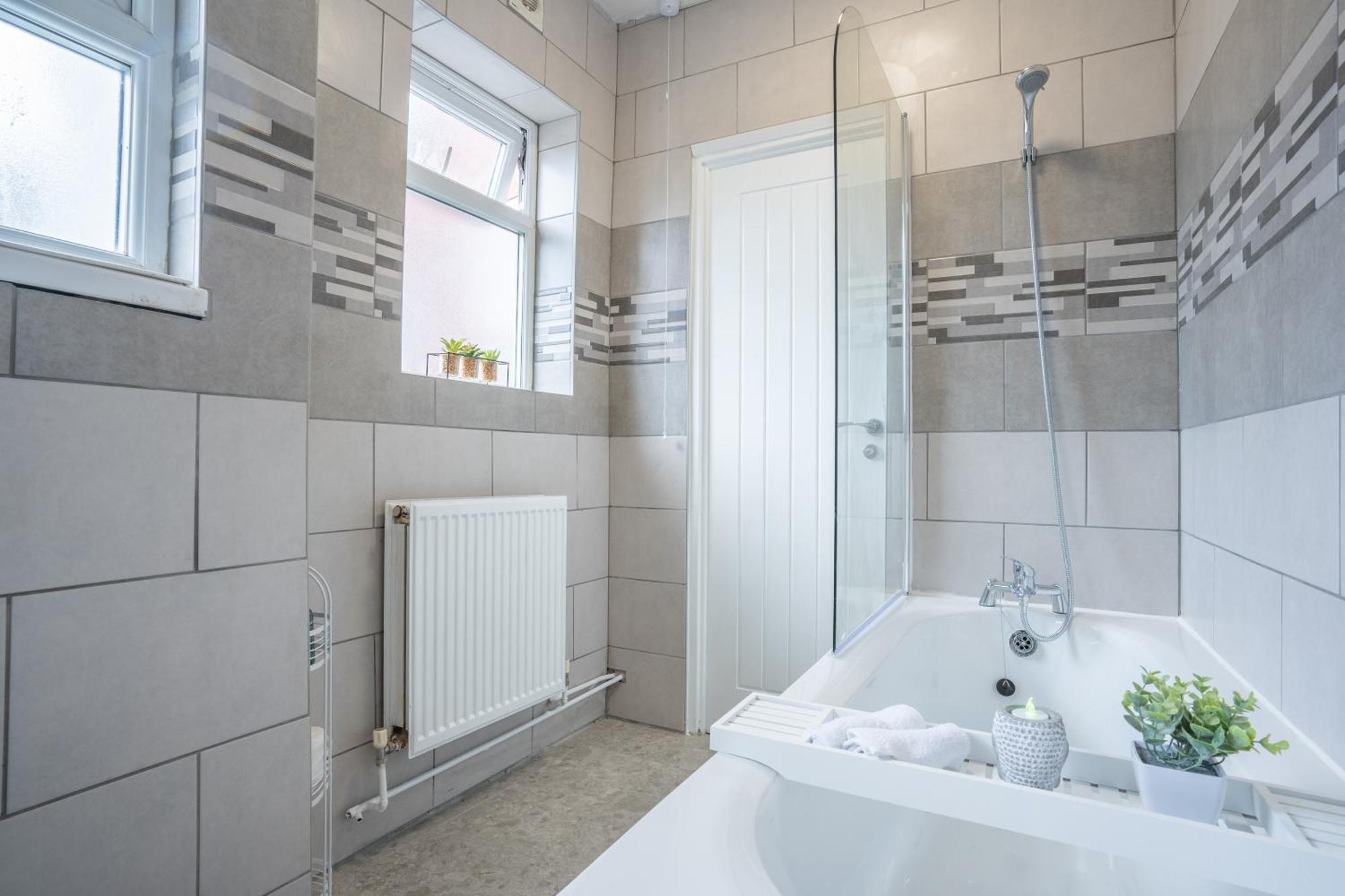 Stayzed E - Ng7 Free Wifi, Parking, Stylish House Near City Centre - Great For Tourists, Families, Contractors & Long Stays Nottingham Kültér fotó